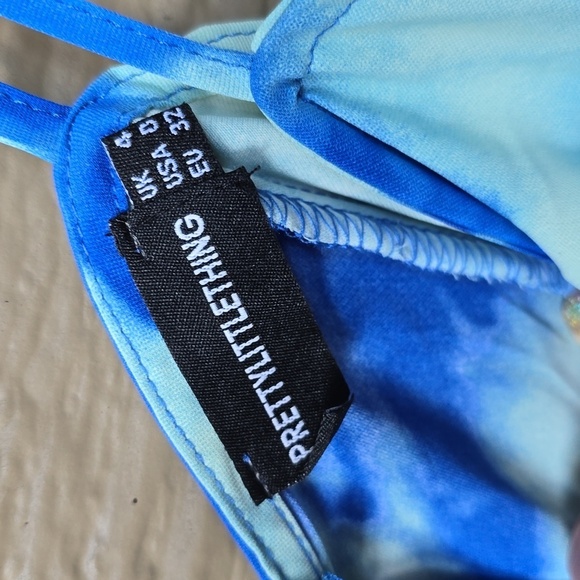 PrettyLittleThing Blue Tie Dye Print Satin Ruched Skirt Corset Detail Midi Dress - Picture 10 of 13